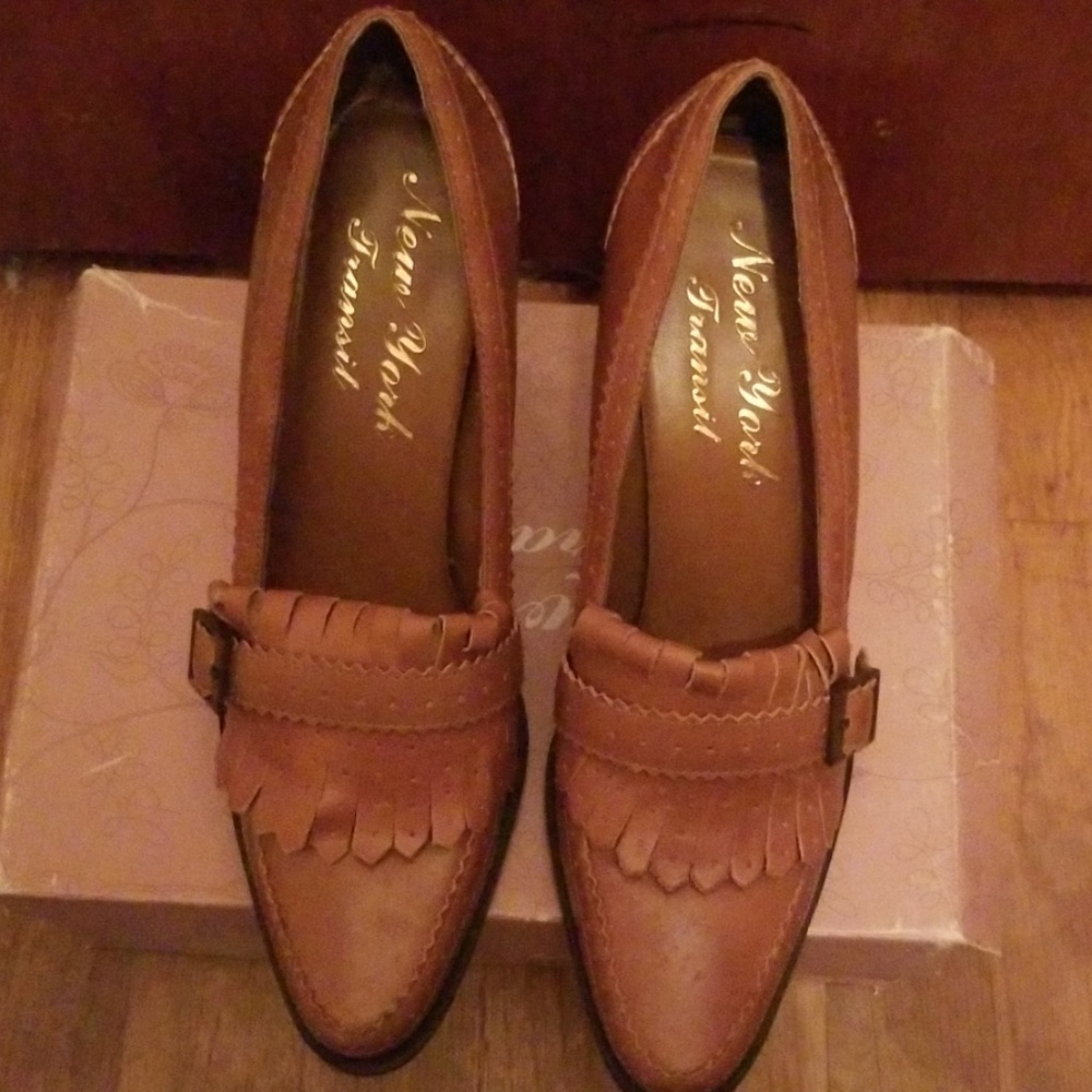 Beige heels